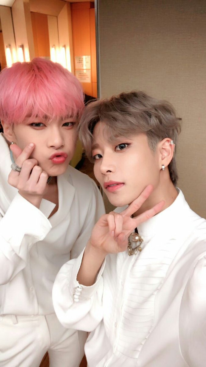 moonbingallery's tweet photo. it's mj's day!! happy birthday sunshine hope you'll get a great time with you loved ones rest well!!
#별비내리는_봄날_명준아_생일축하해 https://t.co/CEPR70znR1