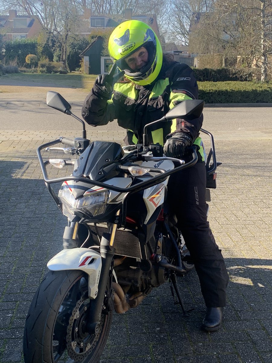 errol67's tweet photo. Of #47yo een midlifecrisis aan het uitvoeren is? #Misschien https://t.co/PcMr9p06cb
