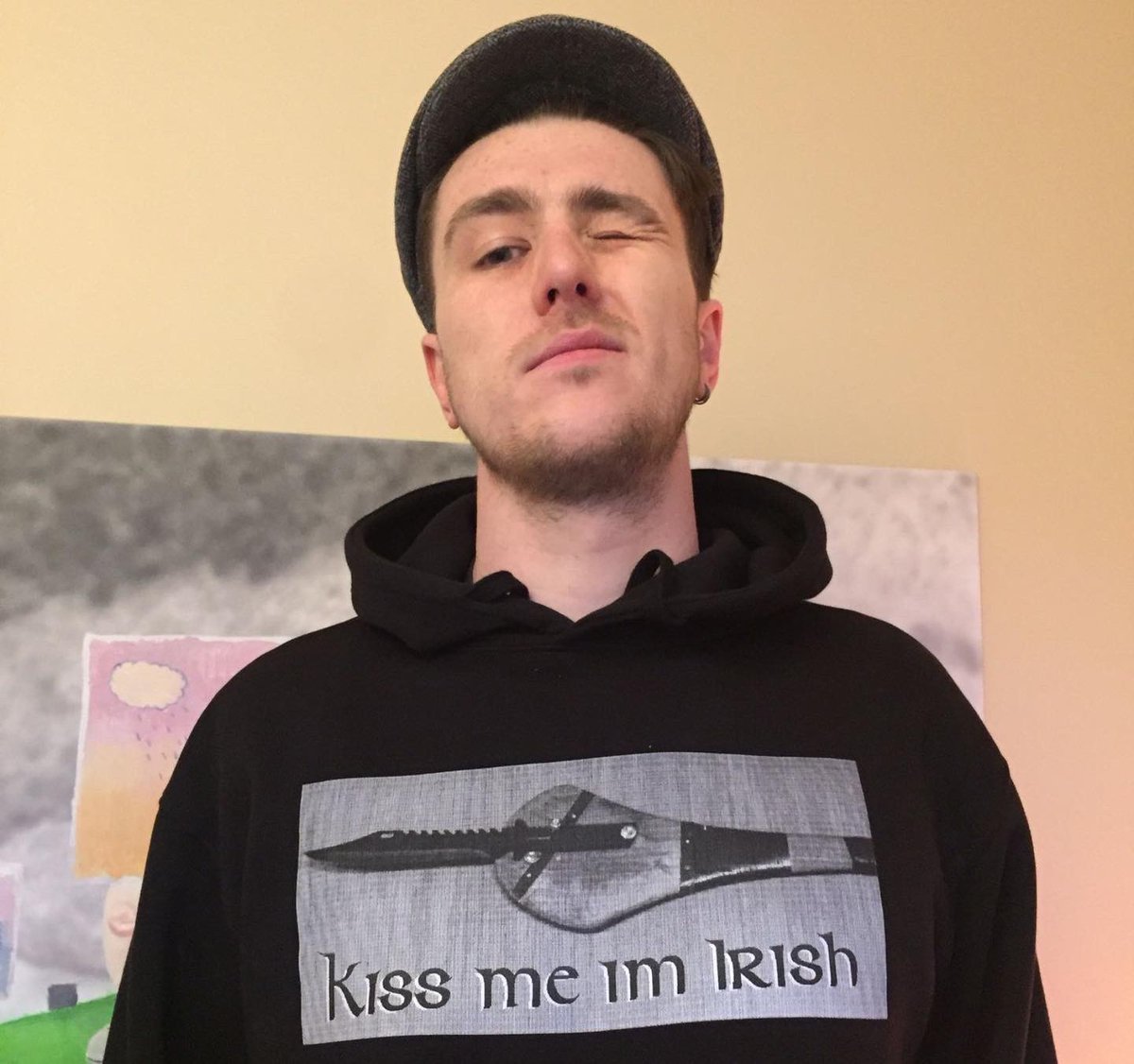 coponlike's tweet image. !competition!

pure unadulterated paddywhackery

you know how it works

like &amp;amp; retweet this for a chance to win a free shirt

only available for the next 24 hours so we will pick a winner bright and early in the morning 🔥

everpress.com/cop-on-kiss-me…