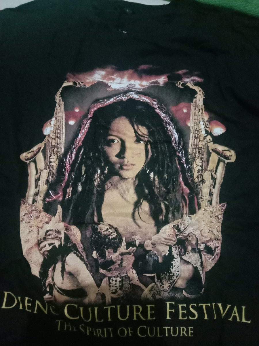 dyopraz's tweet photo. @FestivalDieng min mau tanya,,,
Saya dapet baju pas ikut dieng culture festival 2018,
Kalo mau order baju bisa kah? https://t.co/R8XMT98UqW