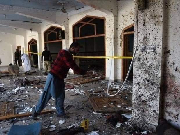 HayaManzoorPN's tweet photo. ما ورته ټول عمر د ګلونو ښار ويلي و
کله مي پیرزو شې په بمونو پېښوره💔
#PeshawerunderAttack https://t.co/gC7uJrAwkQ