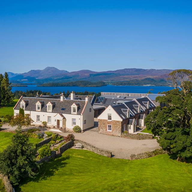 A huge welcome to new members <a href="/Ardochscotland/">Ardoch Loch Lomond</a>! 🤩

Overlooking the stunning Loch Lomond, this private venue has 18 bedrooms and lots of indoor and outdoor spaces available. Not to mention all the activities on offer 🛶🥃

Find out more➡️ glasgowconventionbureau.com/venues/ardoch-…

#SpaceToMeet