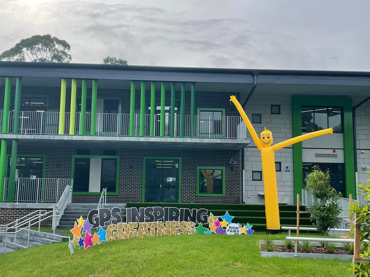michelegbeach's tweet photo. 4 long years later and we're finally in our new build #gpsInspiringGreatness #LoveWhereYouLearn https://t.co/N0VxSRBIE0