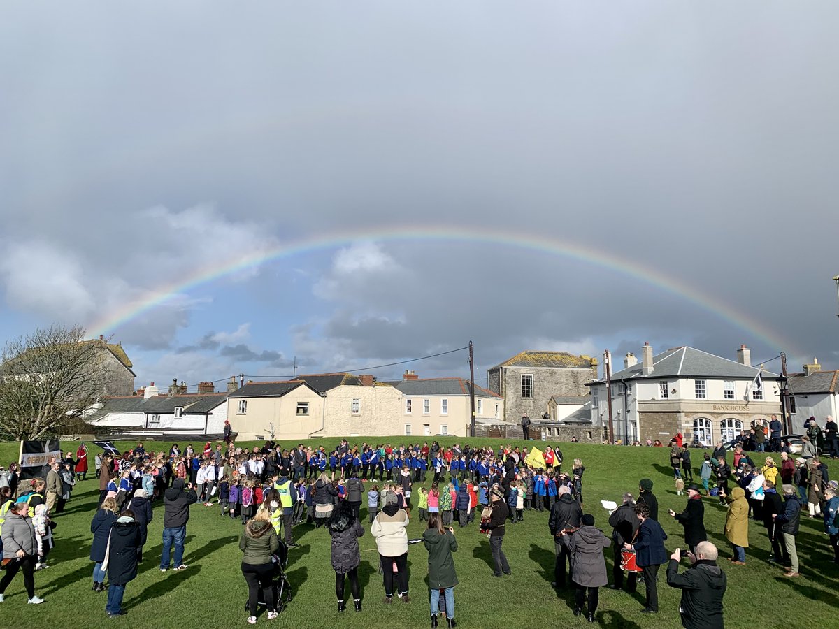 JacksonFGallery's tweet photo. Lovely St Piran's Day parade through St Just and into the Plen An Gwary this morning by local schools and nurseries accompanied by Marna Blundy and the band! And the sun shone down on all of us!
#community #stpiransday #GoolPeranLowen #kernow #cornwall #lanust #PlenAnGwari https://t.co/3UxodUxTfG