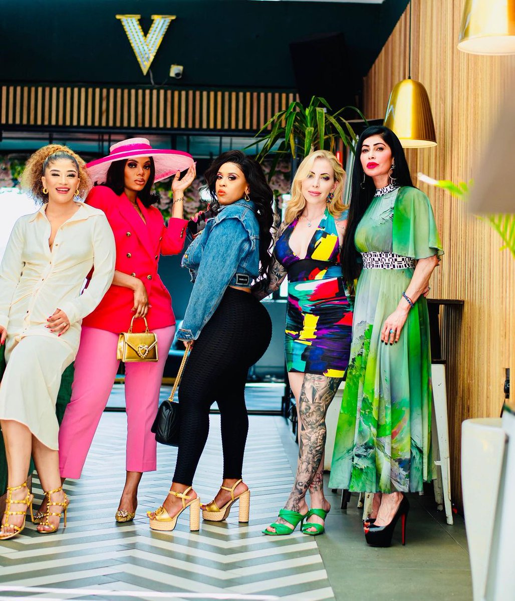 Zalebs's tweet photo. Who is your favourite #RHODurban ? https://t.co/REyJ9QDFs5 https://t.co/LPFO0WOvDT