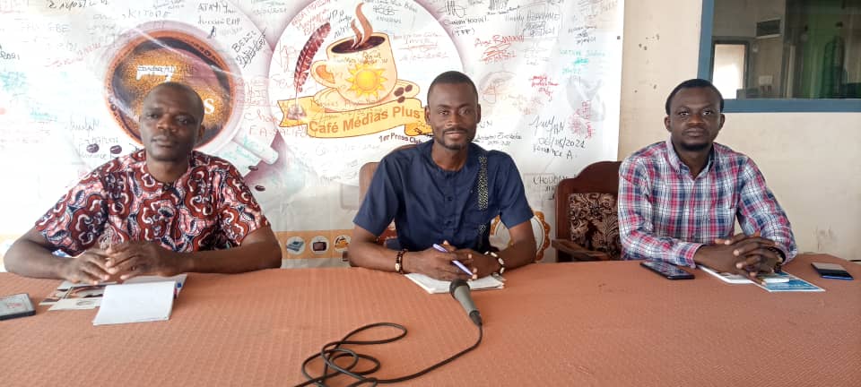 Saliou ABDOU (@absaliou) on Twitter photo Ce matin au CAFÉ MÉDIAS PLUS N•341 pr la Campagne mensuelle de sensibilisation et de contribution à <a href="/Wikipedia/">Wikipedia</a>: Démystifier la+ grande encyclopédie au monde auprès du public béninois.
Avec <a href="/adoscam01/">ADODO Mermoze</a>, de <a href="/WikimediaBj/">Wikimédia Bénin</a> cc <a href="/WikiFranca/">WikiFranca</a> <a href="/Wikimedia_Fr/">Wikimédia France</a> #cafemediasplus #Team229 #Wasexo Ce matin au CAFÉ MÉDIAS PLUS N•341 pr la Campagne mensuelle de sensibilisation et de contribution à <a href="/Wikipedia/">Wikipedia</a>: Démystifier la+ grande encyclopédie au monde auprès du public béninois.
Avec <a href="/adoscam01/">ADODO Mermoze</a>, de <a href="/WikimediaBj/">Wikimédia Bénin</a> cc <a href="/WikiFranca/">WikiFranca</a> <a href="/Wikimedia_Fr/">Wikimédia France</a> #cafemediasplus #Team229 #Wasexo