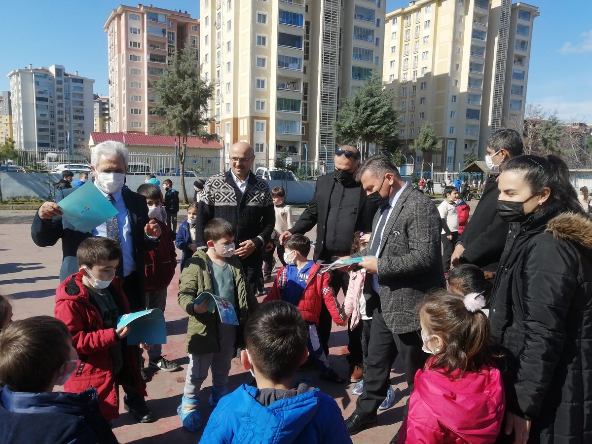 InonuCanik's tweet photo. 1-7 Mart Deprem Haftası kapsamında saat 11.30 'da "Deprem Anı Uygulaması ve Tahliye Tatbikatı" yapıldı.
@CanikMem @Uzunlar61551 @mahmutlu @mustafagram @akozkurt61 @Emine75572290 https://t.co/dZ7BRHBAN7