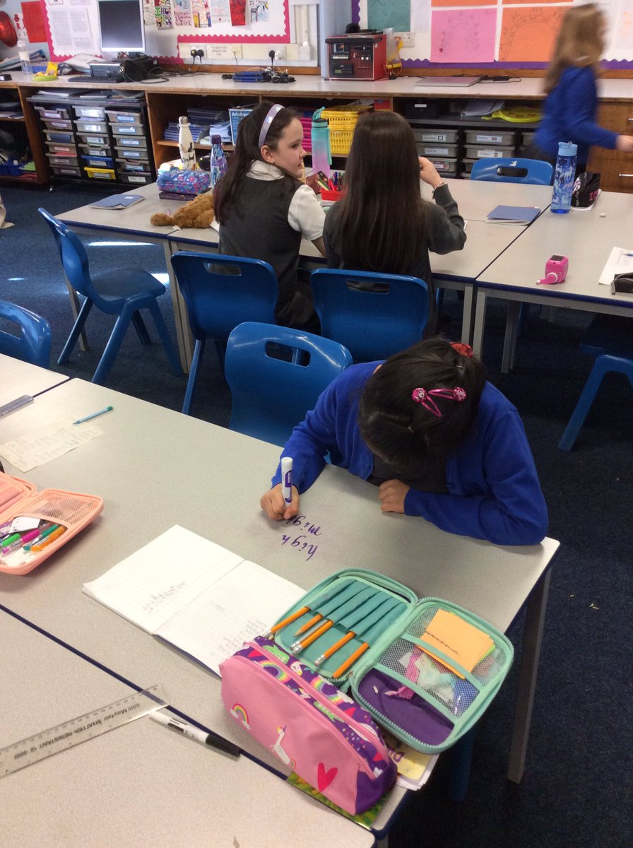 ArklestonSchool's tweet photo. Base 4 using our strengths of community and thinking skills to plan, problem solve and work in a team. #funfiday #article31 #play @AttainRen @UNICEF https://t.co/uD93tD1U7t