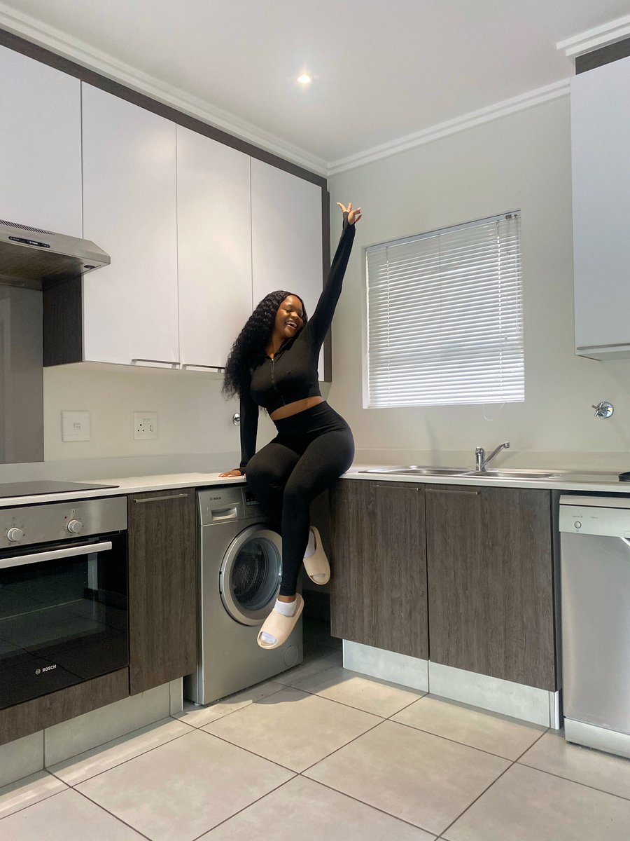 khayrepublik's tweet photo. LOOK WHAT ME AND MY SUBSCRIBERS DID! 😭✨🏡 https://t.co/gUrRa8xQXE