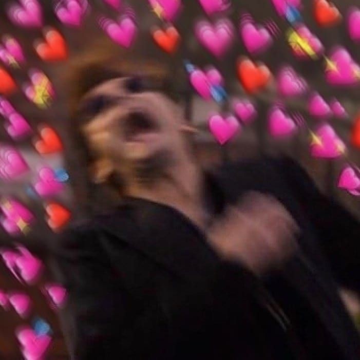 Thebaduniversa1's tweet photo. quando lui        allora io https://t.co/gguGAAUBii