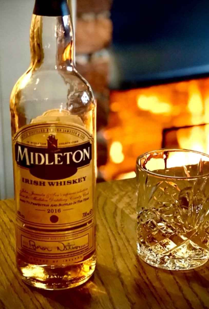 Love whiskey? Want to try 5 wonderful whiskies from Midleton Distillery matched with delicious nibbles? Book your ticket now info@thebullsheadpub.co.uk 
#WhiskeyWednesday #9thmarch #limitedplaces #whiskey #irishwhiskey #midweekvibes #WinningWednesday