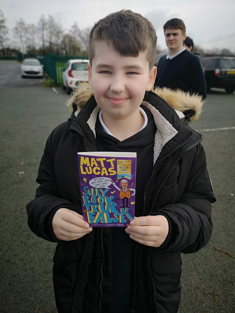 PenkfordSchool's tweet photo. Huge thank you to Caitlin for welcoming us to the wonderful @StHBookStop to use our @WorldBookDayUK vouchers. Pupils picked books by @RealMattLucas @sophiemckenzie_ @simonfarnaby @RashmiWriting &amp; @NadiaShireen &amp; have said they want to visit again with their families! #lovereading https://t.co/4fIjGrsZmC