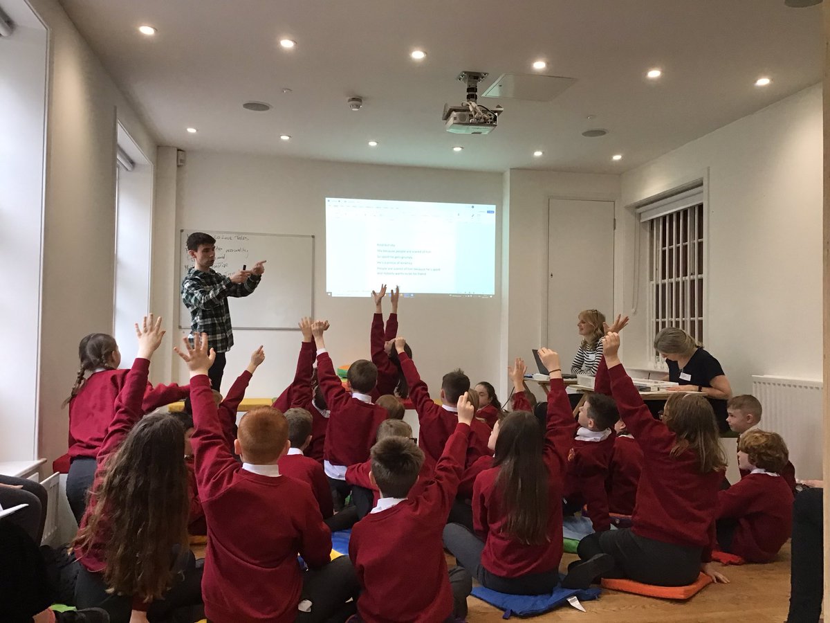 WellfieldMiddle's tweet photo. 5 Magpies are enjoying their morning at @LiveTheatre. Lots of creative ideas to include in our writing #WMSWriting #WMSYear5 #WMSEnrichment https://t.co/sqVuPDFoYT