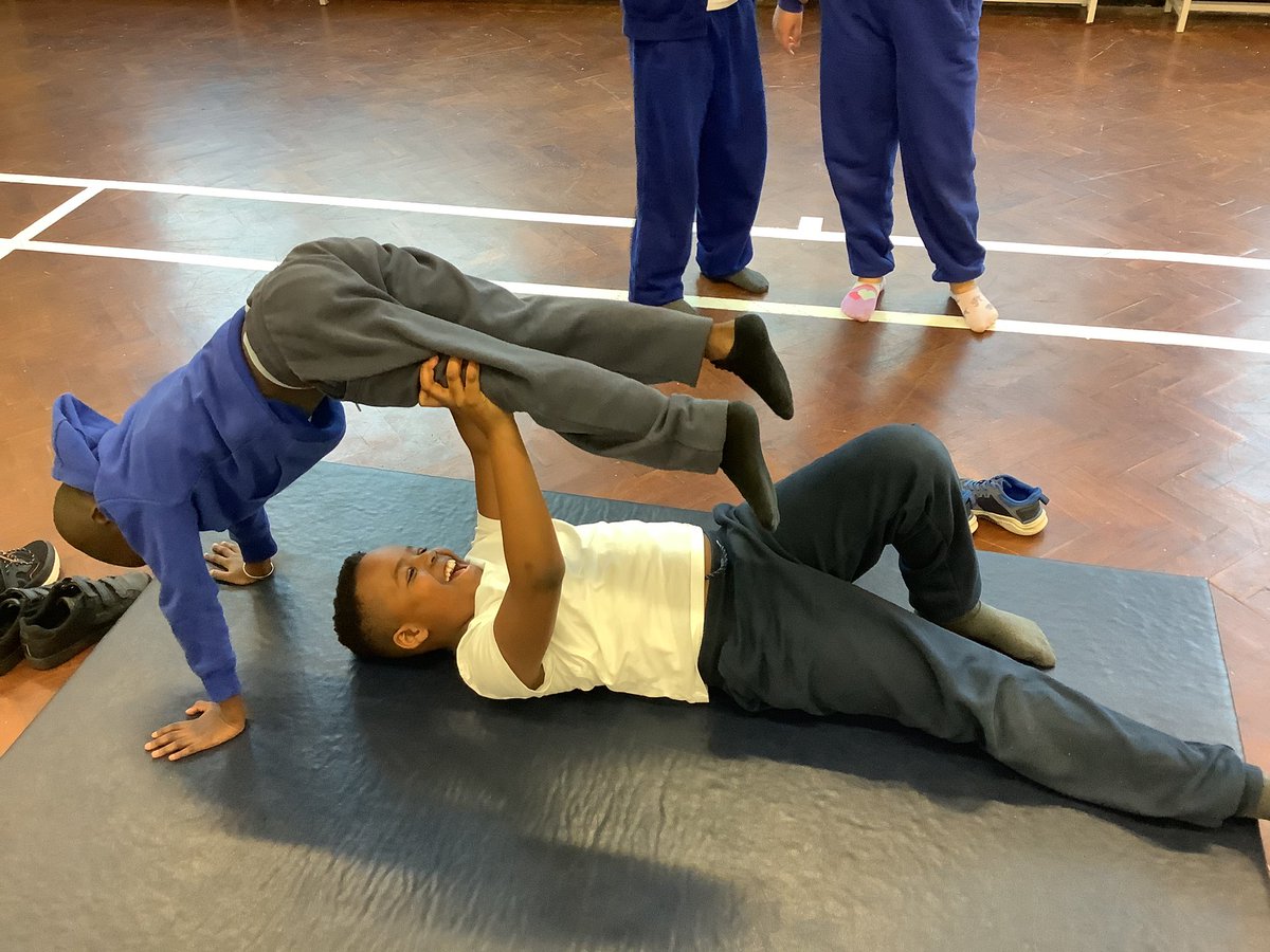 MissDuffyYear45's tweet photo. Year 4 loved their first gymnastics session today. We explored partner balances and discussed body tension #pestannes https://t.co/5KgzdY3DFF