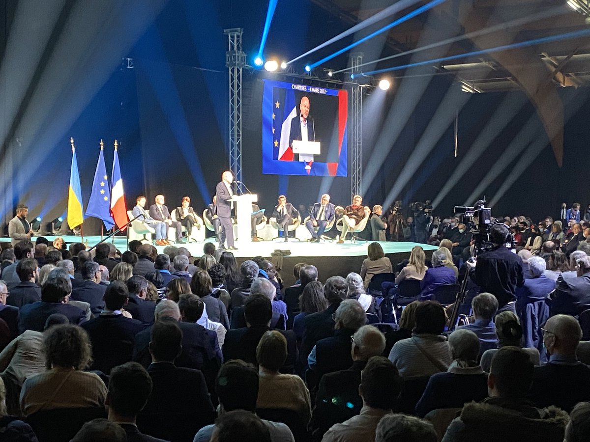 remimartial's tweet photo. #PecresseChartres 🚀🚀🚀
Pour les libertés locales. 
Pour la confiance envers nos territoires. 
Pour la France 🇫🇷🇫🇷🇫🇷 https://t.co/YHbHg3YjBX