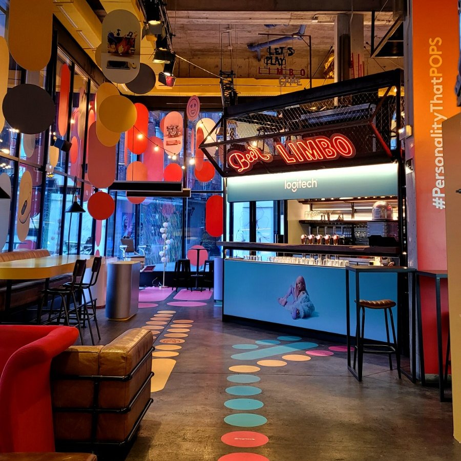 Un espacio dedicado a la generación con un mundo entero que revolucionar. Para aquellas marcas con tanta personalidad que inspiran originalidad allá donde van.
by @logitech #popupstudio #eventosmadrid #espacioparamarcas #popup #personalitythatpops
#hostelmadrid #madridhotels