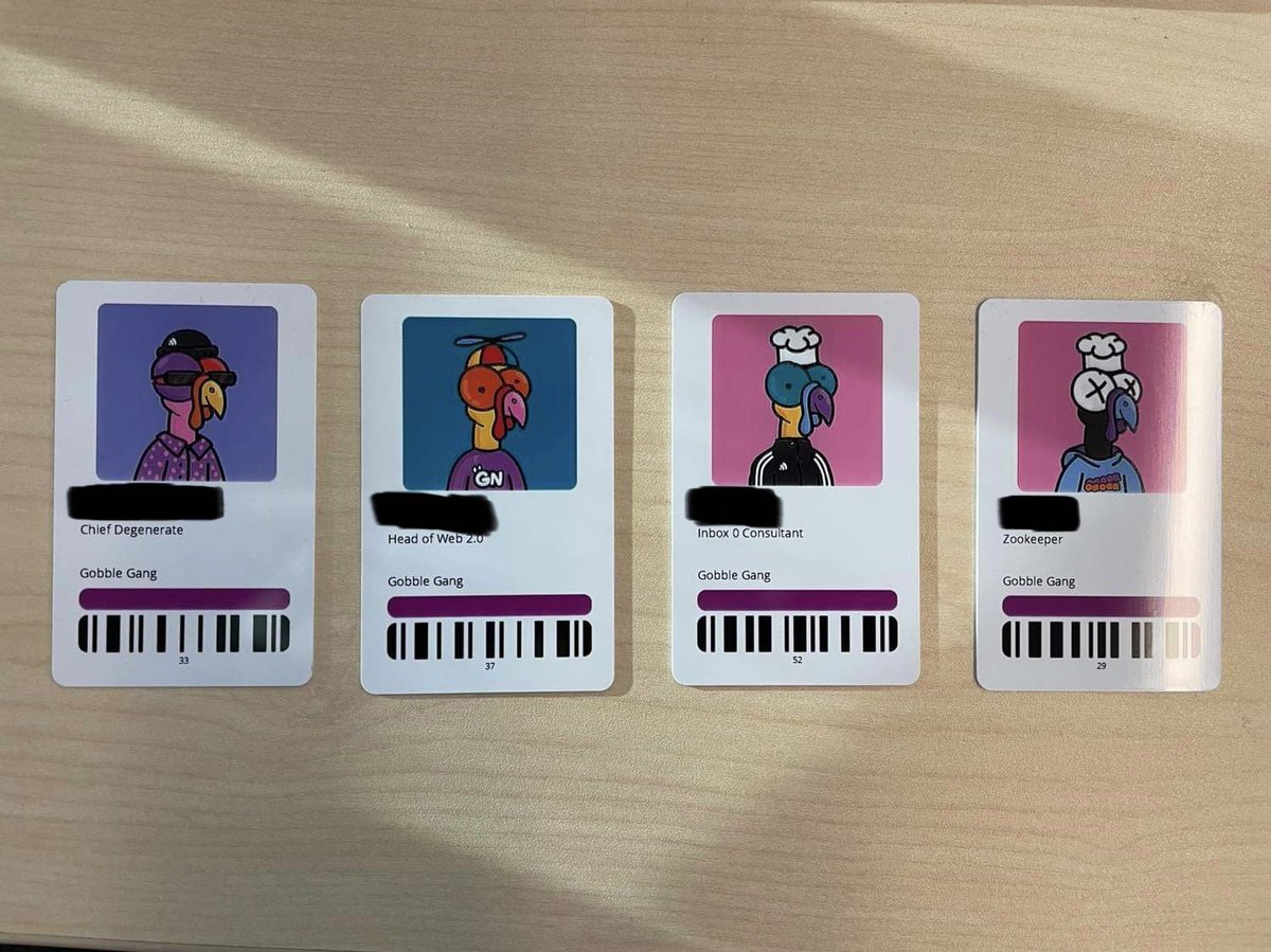 ApplesAndBerry's tweet photo. Friends and I had badges made #GobbleGang #GobbleForLife @TurkeysNfts @vvospitannik 🔥🔥🔥🔥🔥🔥🔥🔥🔥🔥 https://t.co/p4UQlvph64