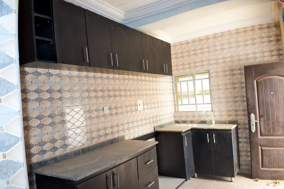 RentKondo's tweet photo. 1 Bedroom Apartment FOR RENT@ Libreville Crescent Wuse 2, Abuja

🎯Newly built with modern fittings
🎯POP fitted ceiling 
🎯2bathrooms
🎯Serene environment
🎯Secure environment 
🎯Clean portable water 
🎯Ample Parking space 

N2,500,000 Annually

09124121233
support@rentkondo.com https://t.co/E7d7fIDs09