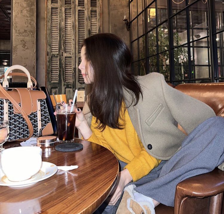 addy_her's tweet photo. Trust the timing in your life
#goodmorning #bag. #goodday #cofee https://t.co/oExBk8ENUN