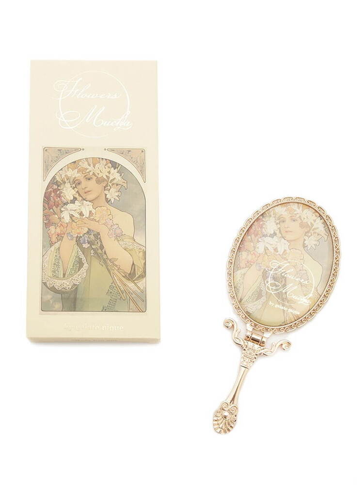 fashionpressnet's tweet photo. ジェラート ピケ「ミュシャの名画」着想のルームウェア、“リリーの花”ドレスやランジェリーなど - https://t.co/eyOArpqRx6 https://t.co/dFrdeOCgau
