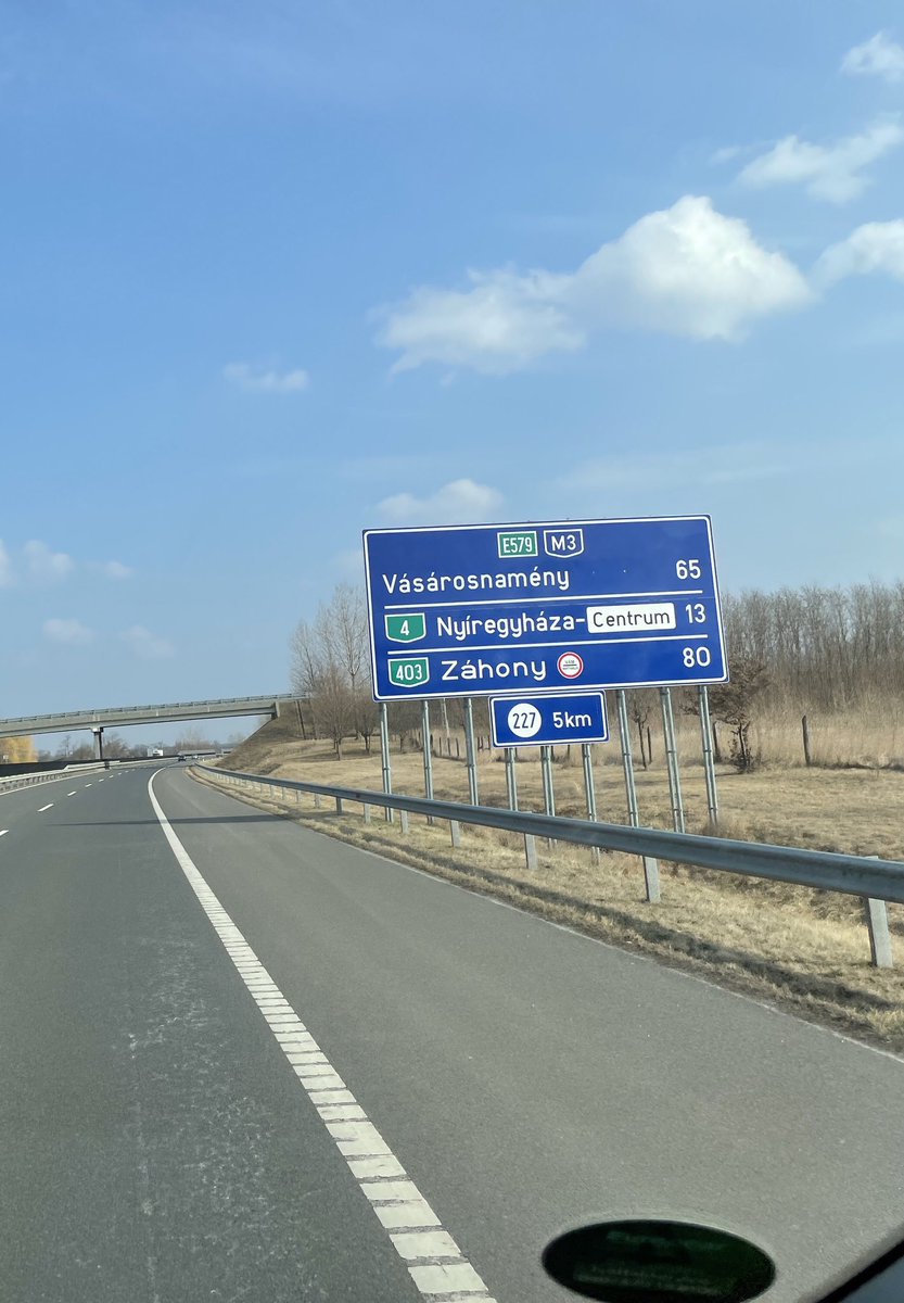 ropemasterraj's tweet photo. We are 80kms from #Záhony #HungaryUkraine #border
#NoWar https://t.co/K86OXlpBPS