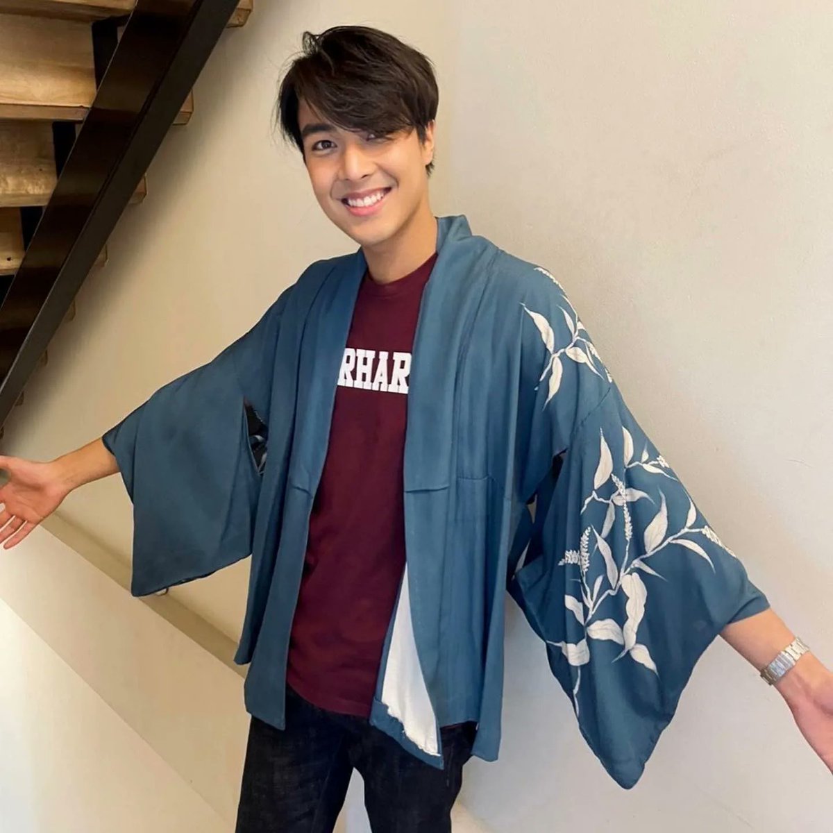PARIIT_CLUB's tweet photo. 🤍🤍น้องงงงงงง
เสื้อน่ารักและใส่สบายมากครับ 🤩 ขอบคุณครับพี่ใหญ่ @amatyai 🙏🏻🥰
Cr. @pariit
#pariit #pariit_club #ปาริธ #ปาริธทิมทอง
#qscbc2022 https://t.co/VYBlXXRBNN