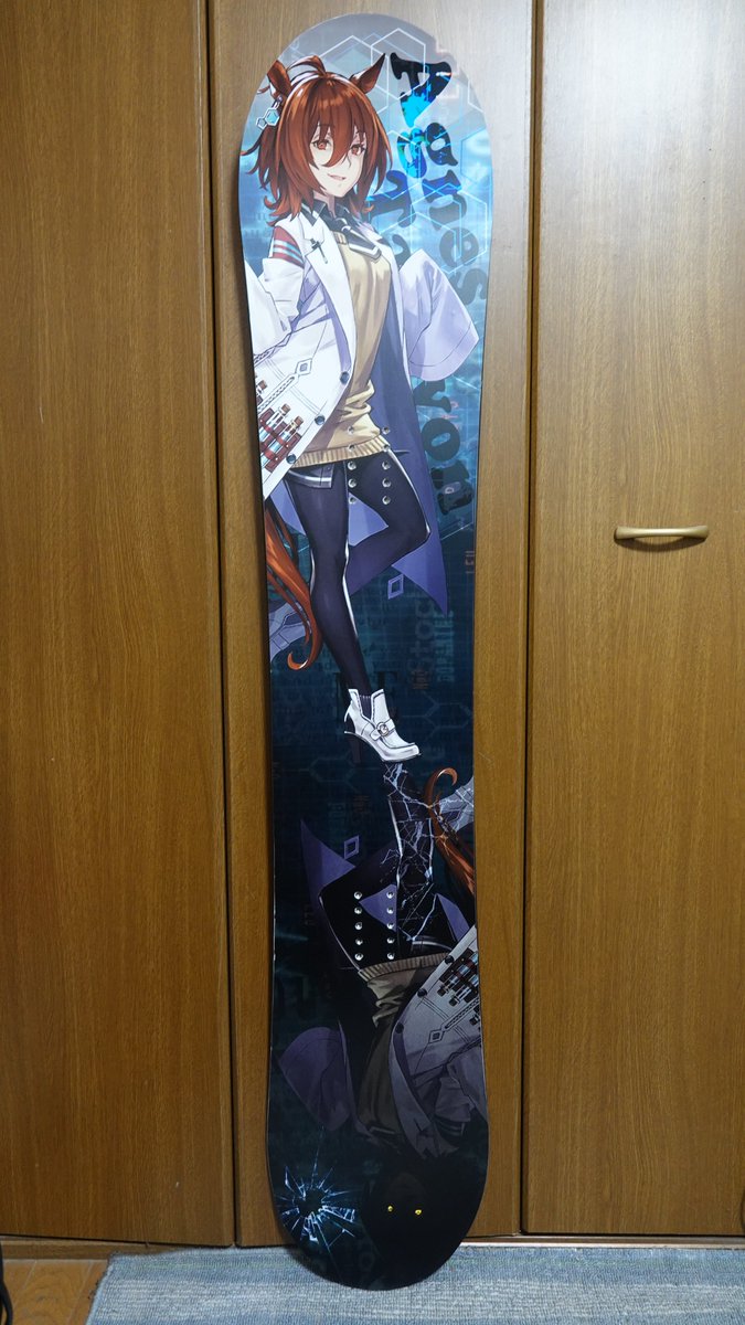スノーボード 痛ボード 153cm アグネスデジタル ウマ娘より「アグネスタキオン」の痛板を作ってみました！ シンプルな