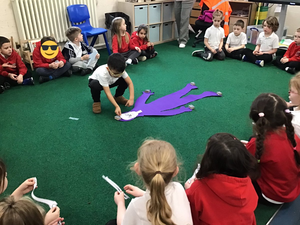 Y1RDPS's tweet photo. #RDPSY1 have been looking at the human skeleton. We used our collaboration super power and worked as a team to figure out which bones went where! #rdpsscience https://t.co/1CO0iI41JP
