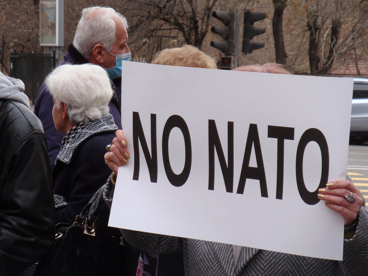 Коммунистический мир ☭ tweet media