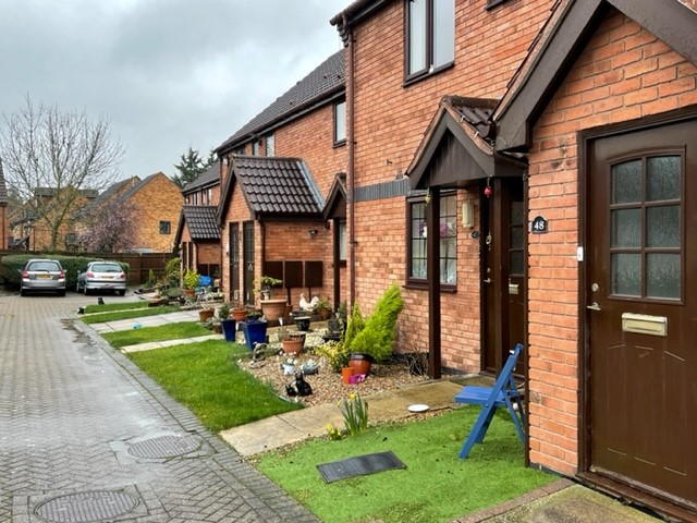 NottmLiviNG's tweet photo. Lovely two bed first floor apartment in West Bridgford - conditions apply as it's a charitable trust property, but it has stunning views &amp; modern kitchen/bathroom, as well as GCH and double glazing. https://t.co/FaL0jhNEF3 https://t.co/bYiJnspEF3