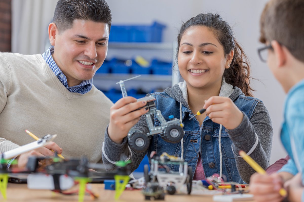 Today we celebrate World Engineering Day. A great opportunity to highlight existing talent and their achievements, but also to recognise the important role future generations of #engineers will play in our world nextengineers.org/cities/staffor…
#WorldEngineeringDay #STEM #NextEngineers