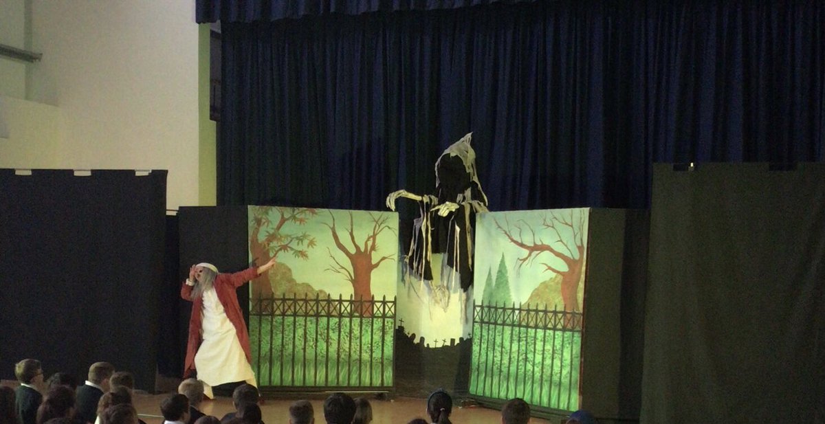 AvonwoodYear5's tweet photo. Wow! What a fantastic opportunity to watch Scrooge, a text which the children loved and a brilliant chance to see it brought to life! What a fantastic first week back! https://t.co/eNcAE9jttF