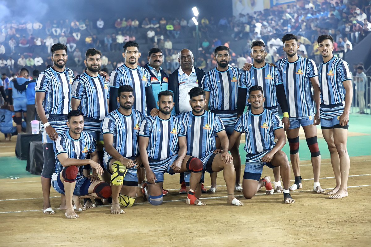 RishankDevadiga's tweet photo. Playing for Maharashtra State Kabaddi Championship strengthened my roots. In the end, it's the efforts and passion that matter! Proud of each one of us🙌🏻

We got to have our spirits high for the coming matches! Will come stronger than before💪🏼

#MaharashtraStateKabaddi https://t.co/LvG7OqF6nE