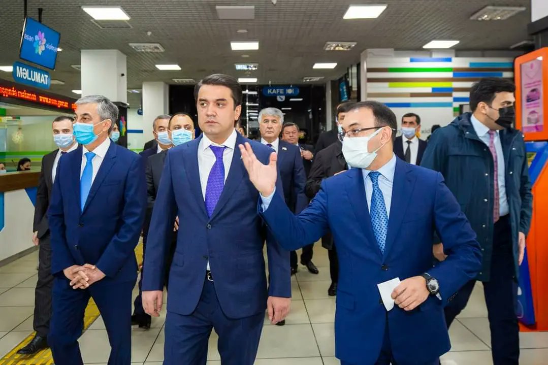 AbdulAliyev3's tweet photo. “ASAN” modelinin Tacikistanda yaradılması ilə bağlı razılıq əldə olunub.

Azərbaycanda səfərdə olan Tacikistan Respublikası Ali Məclisi Milli Məclisinin sədri Rüstəm Emoməlinin rəhbərlik etdiyi nümayəndə heyəti “ASAN xidmət” mərkəzinin fəaliyyəti ilə tanış olub. https://t.co/qkpZk8ybF4