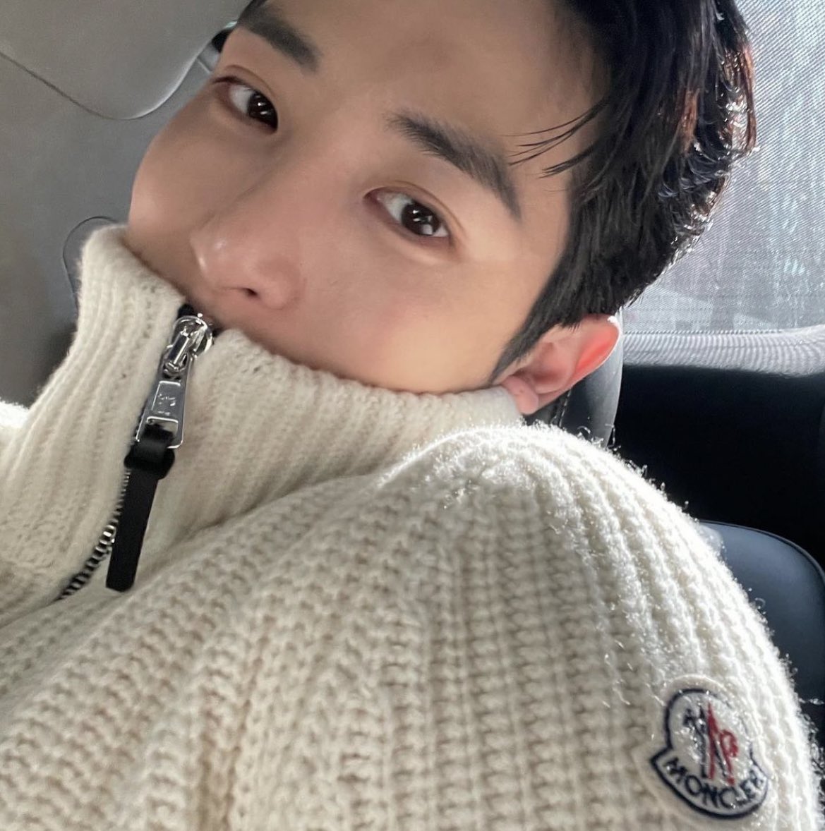 유미 tweet media