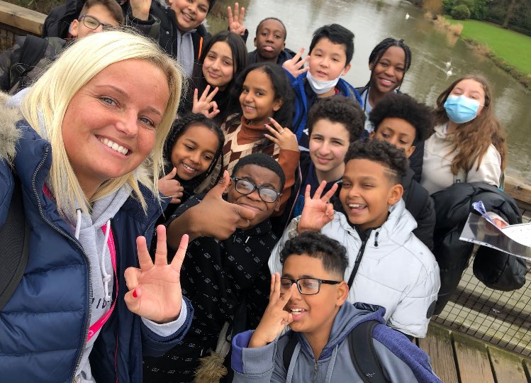 CORECityAcademy's tweet photo. Year 7 are enjoying learning about and exploring @WarwickCastle for #opportunity day. Miss Ryan’s group were in the Great Hall here as part of their day of activities #CORECares https://t.co/KzVeHHra2w
