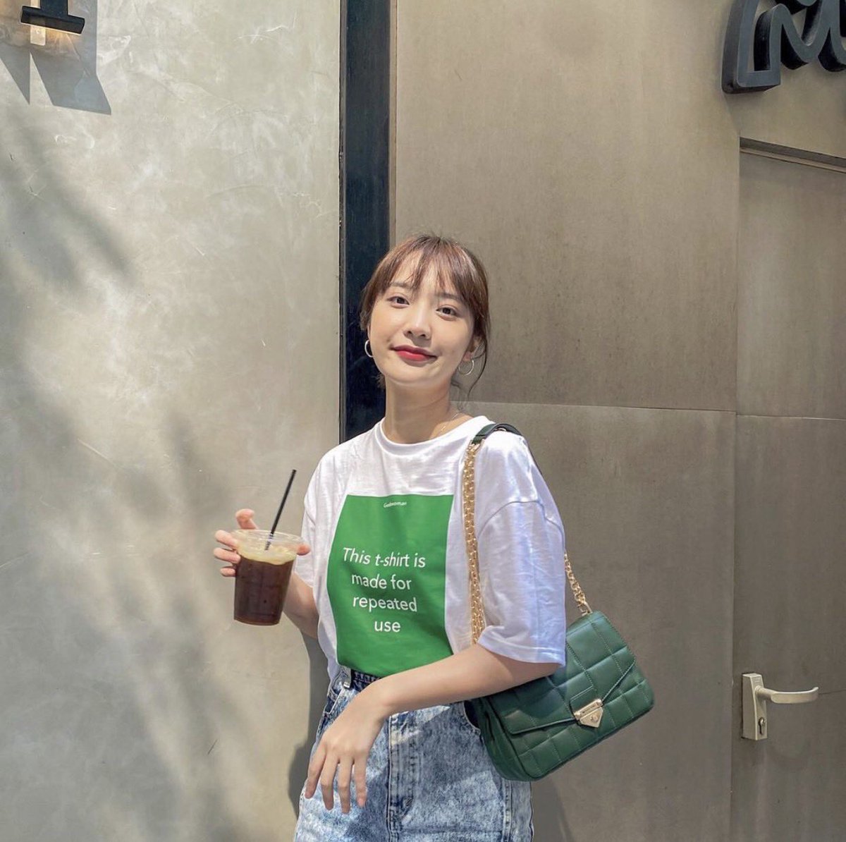janhaefanpage's tweet photo. [IG POST] Janhae💜 (1/2)

ทักคับ✋🏻

▶️ https://t.co/T6jKlwz49W

#JANHAE #JANIVERSE https://t.co/XobY3gMhaD