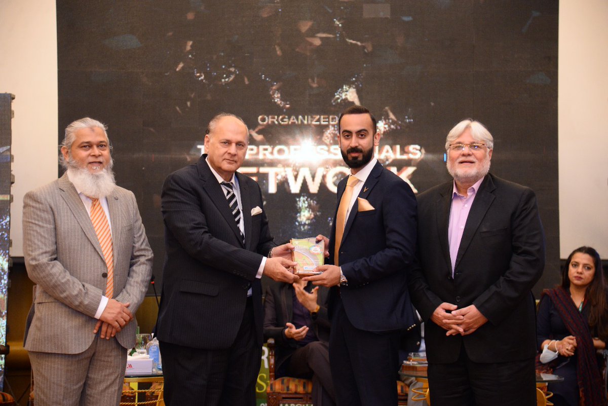 MobilinkBank's tweet photo. Humbled to be recognized with The 'Diversity &amp; Inclusion Leader' Award by The Professionals Network, received the second time in a row, for our flagship program Humqadam. 

Read More: https://t.co/8iKwbJdQER

#MMBLDost #WIN #Humqadam #VEON #TPN #UNSDGs #Fintech https://t.co/u2JbdYnM0K