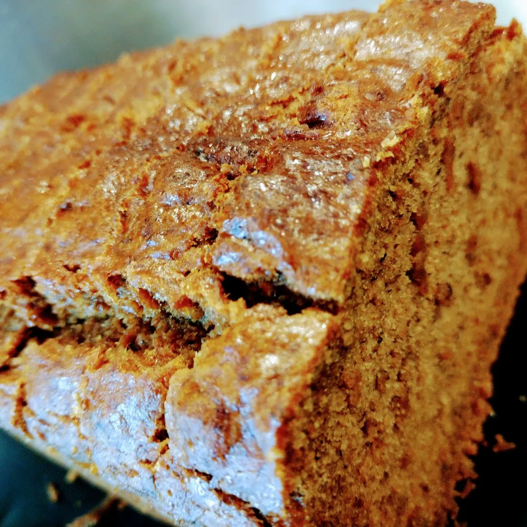 TheVeganPyramid's tweet photo. Some of our sweet offerings in the café... 
All vegan &amp; gluten free 🌱💚
Raspberry Cheesecake...
Chocolate &amp; Cherry Cake...
Banana Bread...
Coffee Cake...
#vegan #plantbased #glutenfree #glutenfreevegan #vegancafe #glastonbury #Somerset https://t.co/XcpWEWuGXZ