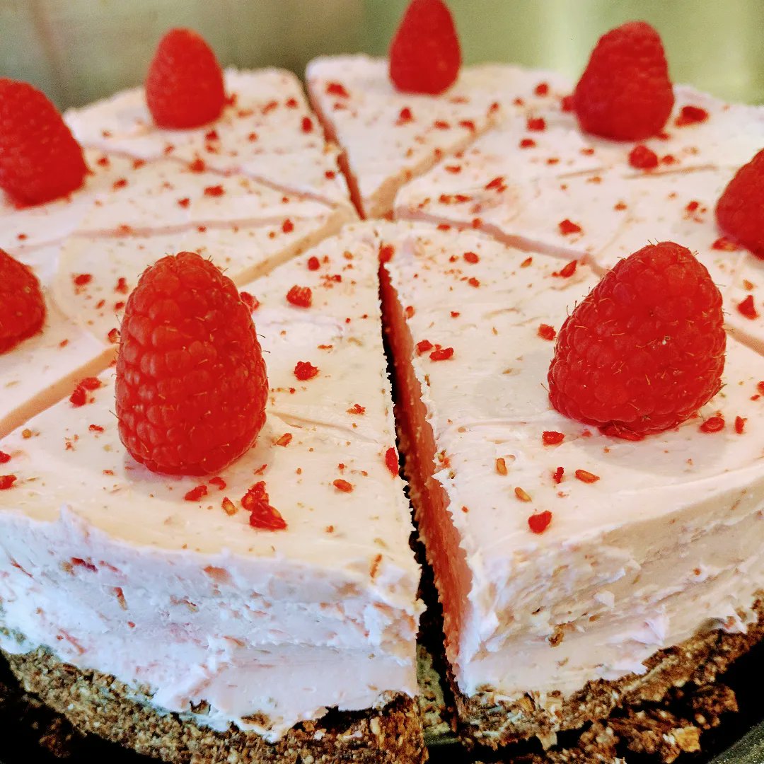TheVeganPyramid's tweet photo. Some of our sweet offerings in the café... 
All vegan &amp; gluten free 🌱💚
Raspberry Cheesecake...
Chocolate &amp; Cherry Cake...
Banana Bread...
Coffee Cake...
#vegan #plantbased #glutenfree #glutenfreevegan #vegancafe #glastonbury #Somerset https://t.co/XcpWEWuGXZ