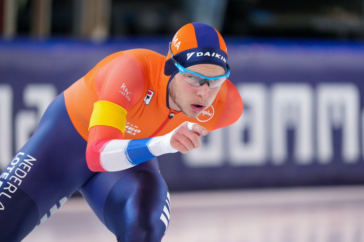 Marcel Bosker is vanochtend negatief getest op het coronavirus 😃

Hij traint later vanmiddag individueel op de ijsbaan in Hamar 🇳🇴

De ISU heeft Bosker medegedeeld dat hij morgen van start mag gaan bij het WK allround ✅