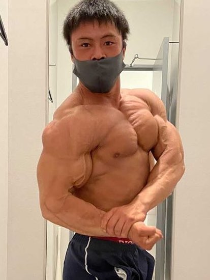 yuki101033's tweet photo. こん時の上半身半端ない笑
今年の減量は
これを超えたい💪
#ボディメイク 
#減量 
#バルク
#エニタイムフィットネス https://t.co/Aupp1XtfkC