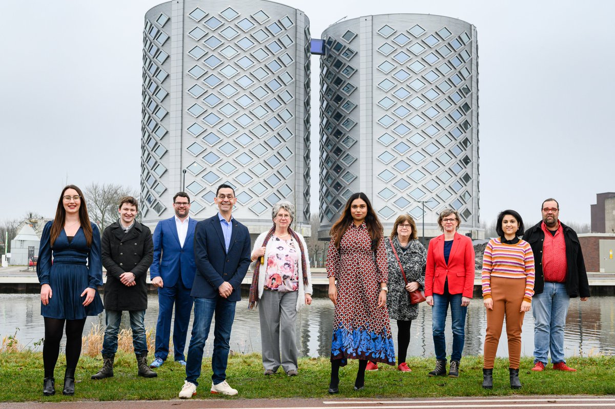 🌹Wist je dat 4 van de eerste 10 kandidaten van de <a href="/pvda_hlmeer/">PvdA Haarlemmermeer 🌹</a> onder de 30 zijn? Het zijn Rashana Hussain (#2), Kim Denie (#4), Divya Kohli (#8) en Simon van den Broek (#9). Bekijk onze kandidaten op haarlemmermeer.pvda.nl/organisatie/ka…🌹