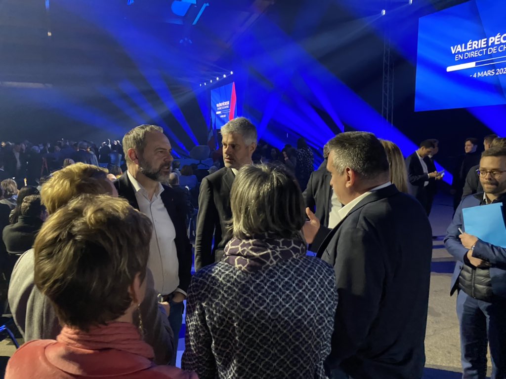 G_Lefrand's tweet photo. Présent a #Chartres avec les élus de l’Eure pour assister à la présentation du projet de Valérie #Pécresse pour les territoires. 

#NouvelleFrance #Pecresse2022 #PecresseChartres https://t.co/7XVnTO0mXs