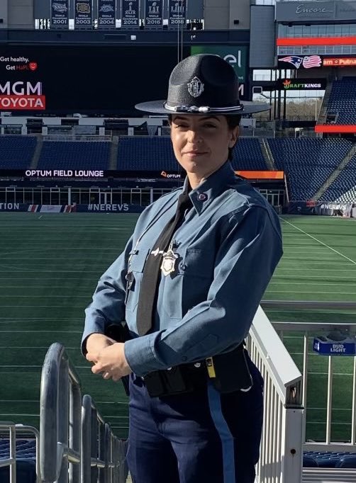 TRWhelan's tweet photo. This is what a hero looks like.  May almighty God bring strength to the family and friends of Trooper Tamar Bucci.  My family and I will pray for them and for her grieving colleagues on the Massachusetts State Police.  Thank you for your brave service, sister. https://t.co/Hqs5knqyeN