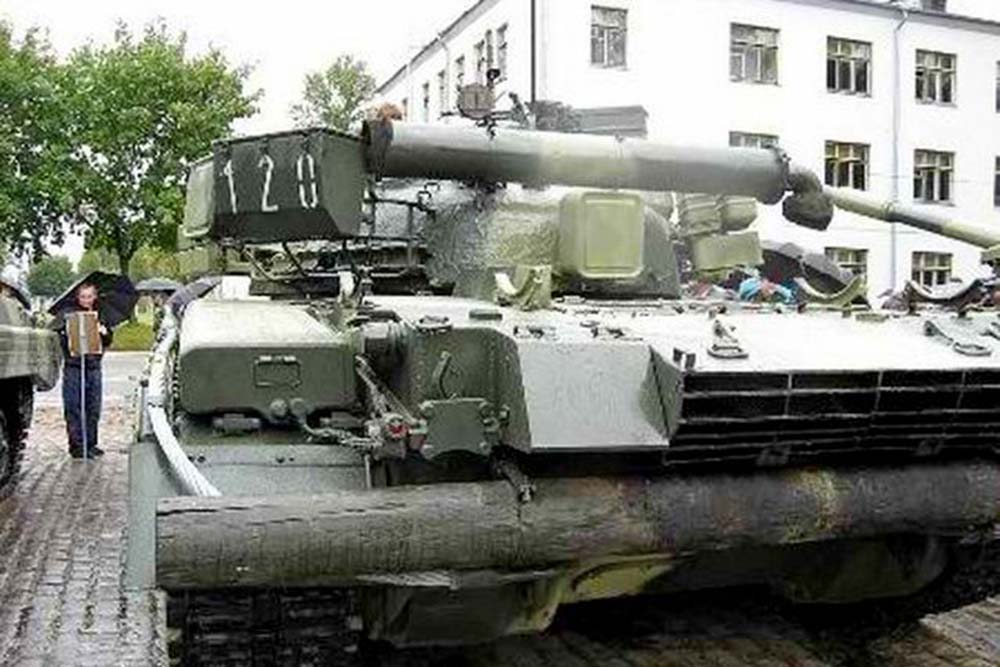 Забытый украинский Т-80БВД.