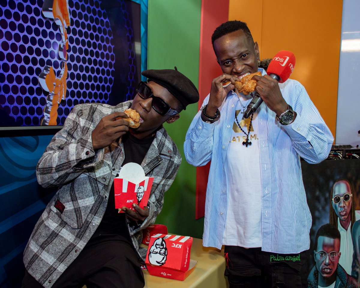 DouglasLwangaUg's tweet photo. A wise man once said โA who nyam mi chicken?โ Do have an idea how amazing the KFC streetwise Remix is? Make your order at 18,000 UGX
#FeedyourFlex
#KFCStreetwiseRemix
#KFCUG https://t.co/iujezg0oDp