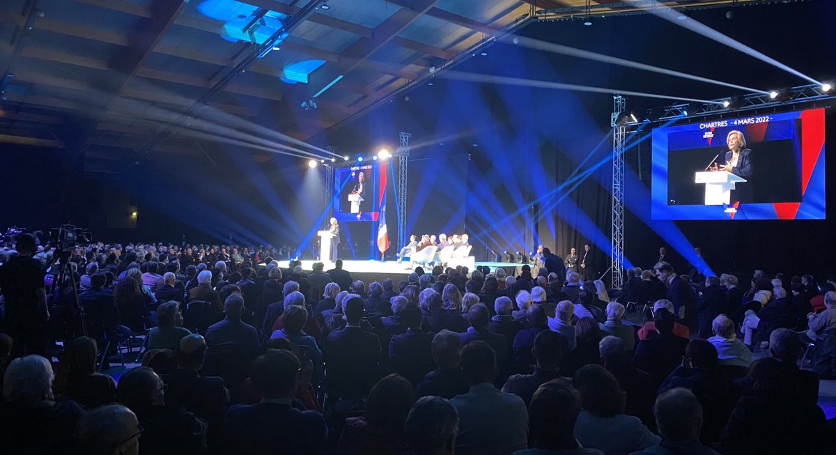 remimartial's tweet photo. « Je veux mettre fin à cette présidence du mépris. Je défends la France des territoires ». ⁦@vpecresse⁩ #Pecresse2022 #PecresseChartres https://t.co/FyF7qKSOJQ