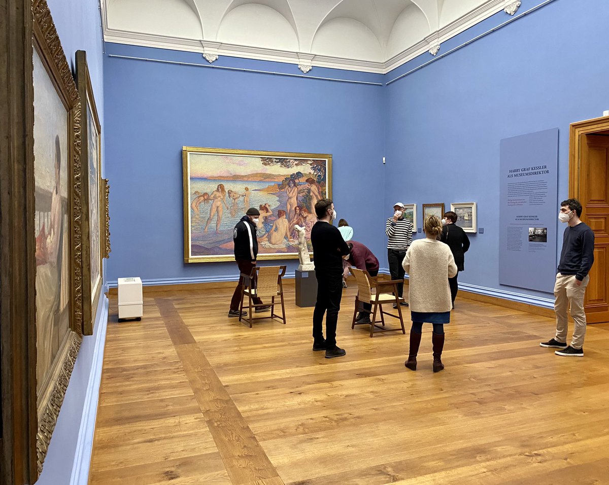 ddsummerschool's tweet photo. Zusammen mit der @KlassikStiftung im Weimarer Quartier der Moderne und im Museum Neues Weimar - in Vorbereitung auf einen praktischen Workshop zu Mitmachangeboten des „Sprachlabor unterwegs“ https://t.co/3hyEOI6XT9