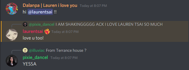 pixie_dancel's tweet image. OMG I JUST GOT HOME AND LAUREN NOTICED ME
I LOVE HER SO MUCHHHH 😭💗

THANKS FOR HAVING HER @fwenclub 
I WILL FRAME THIS ON MY WALL (｡T ω T｡)
I AM SO EXCITEEEEED